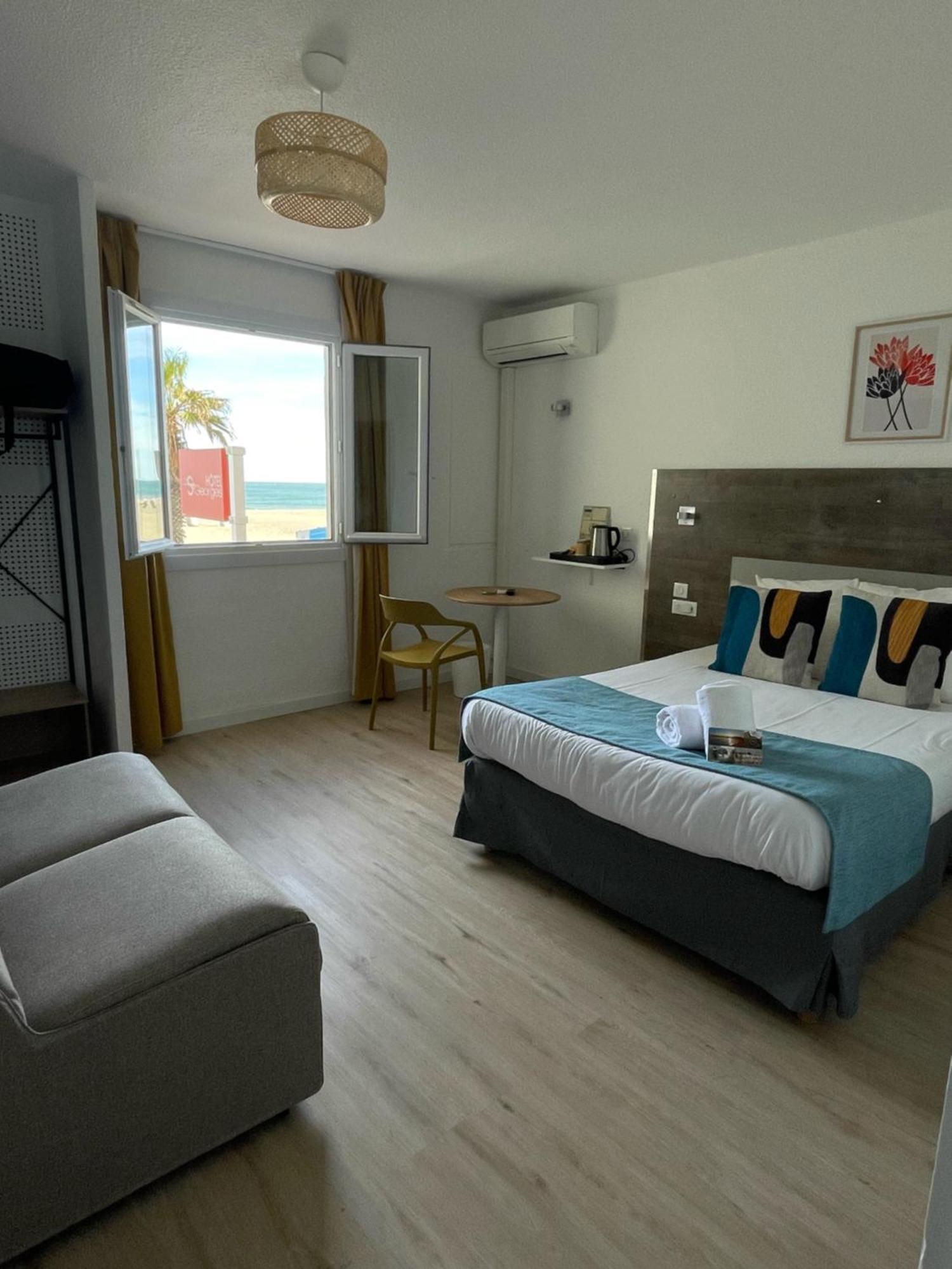 Hotel Saint Georges, Face A La Mer Canet-en-Roussillon Bagian luar foto