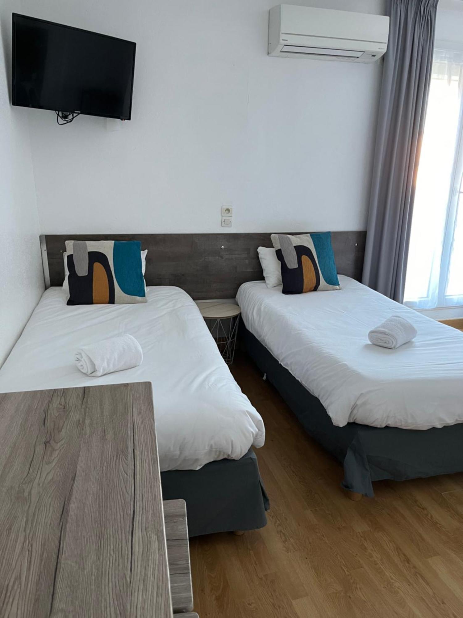 Hotel Saint Georges, Face A La Mer Canet-en-Roussillon Bagian luar foto