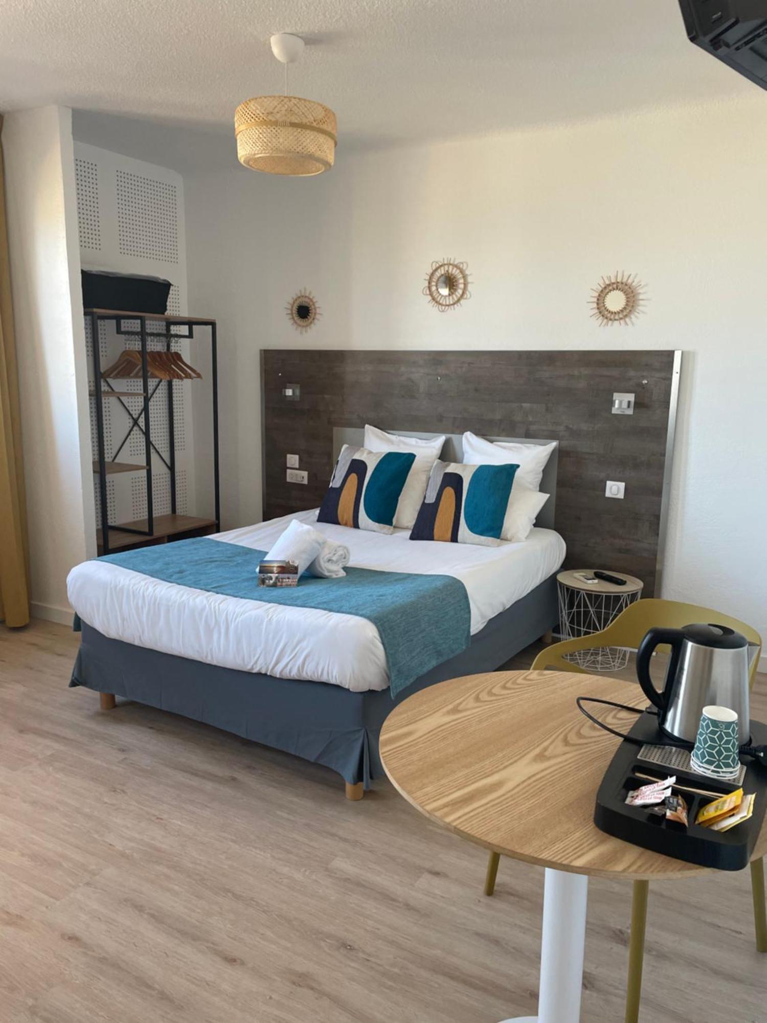 Hotel Saint Georges, Face A La Mer Canet-en-Roussillon Bagian luar foto