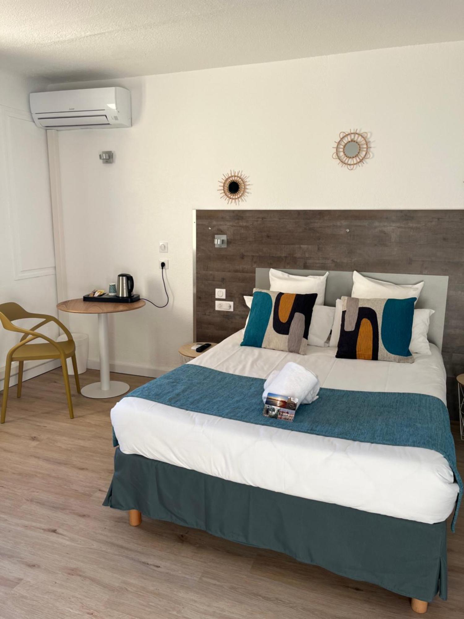 Hotel Saint Georges, Face A La Mer Canet-en-Roussillon Bagian luar foto