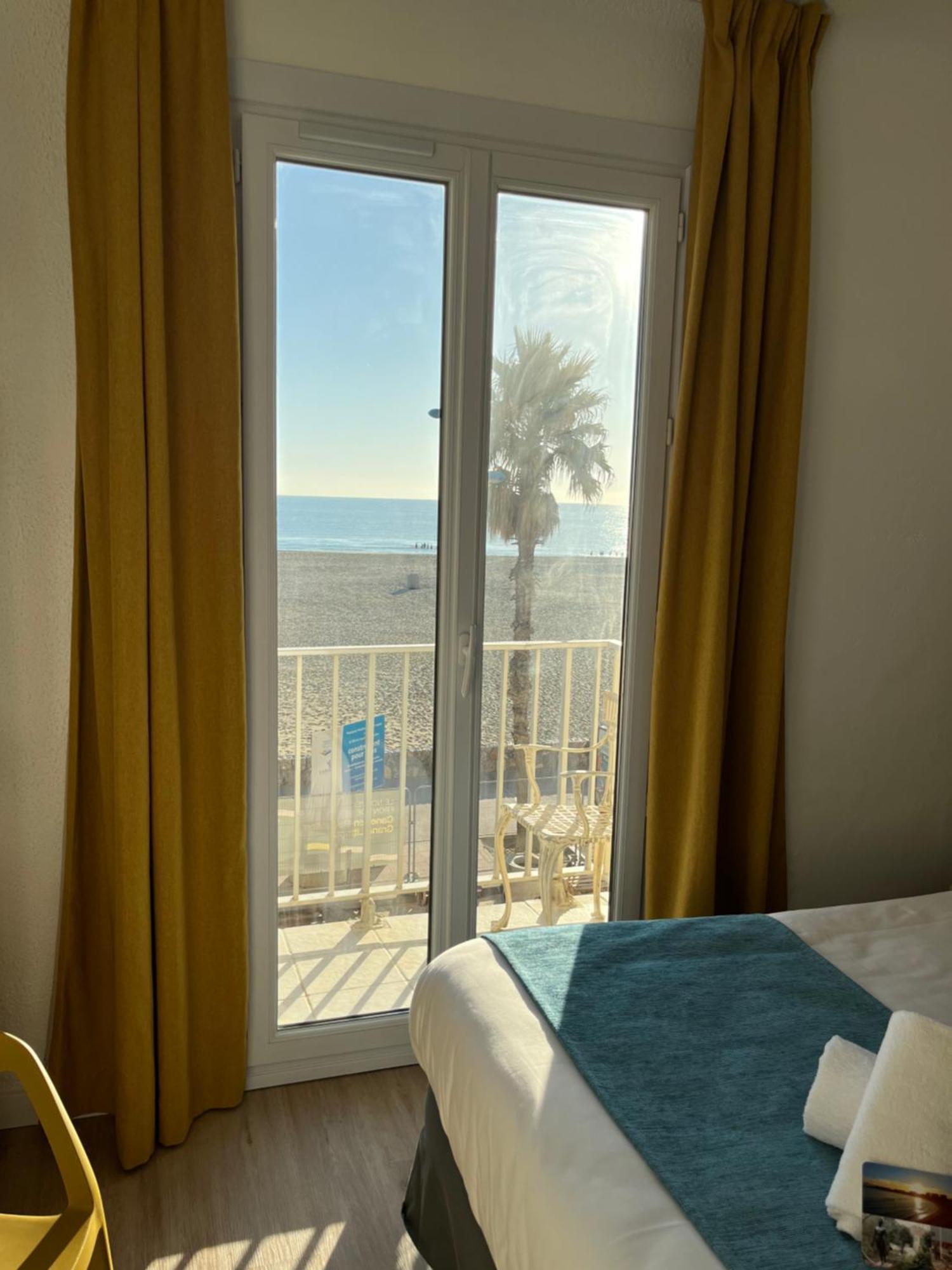 Hotel Saint Georges, Face A La Mer Canet-en-Roussillon Bagian luar foto