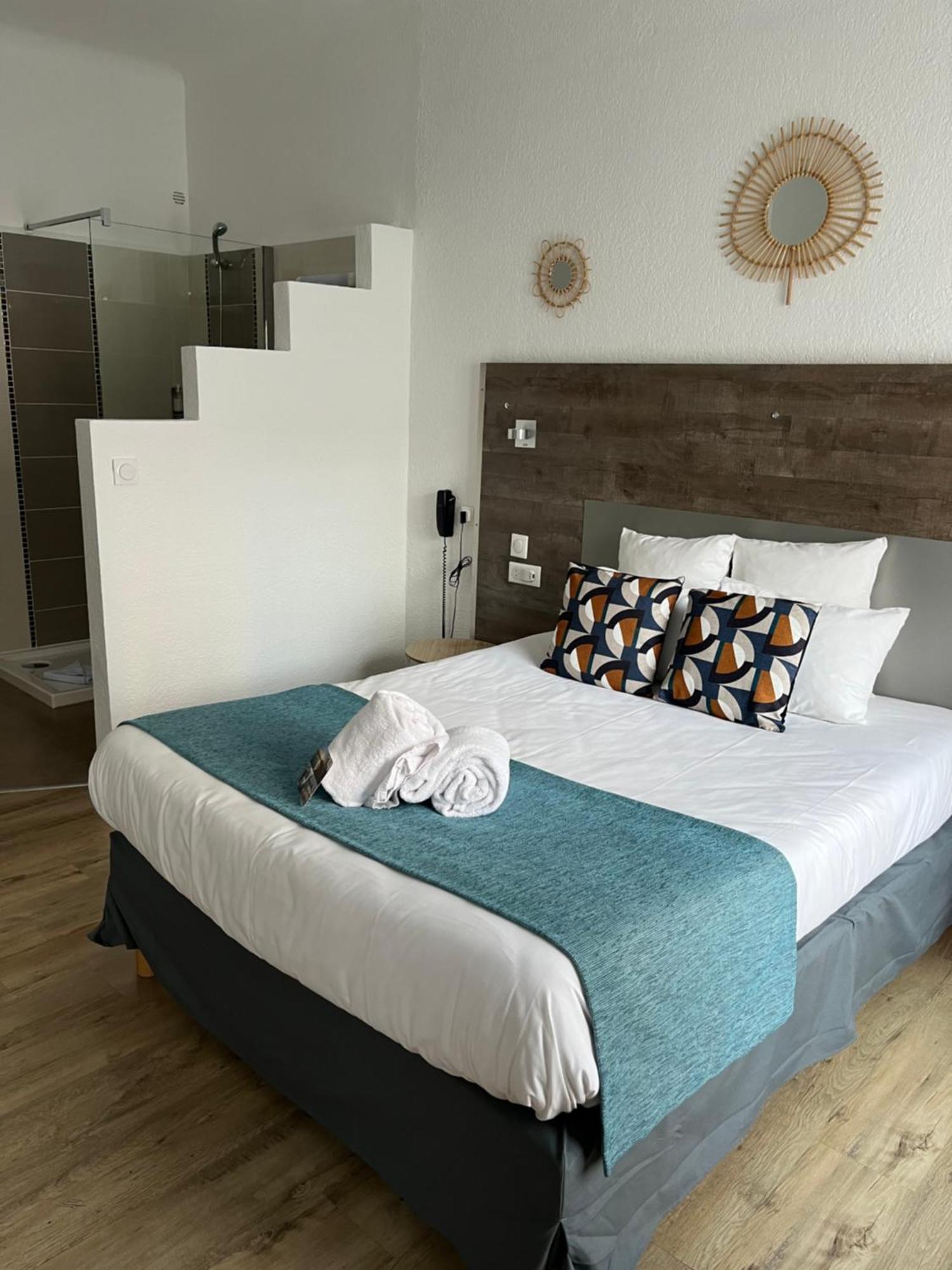 Hotel Saint Georges, Face A La Mer Canet-en-Roussillon Bagian luar foto