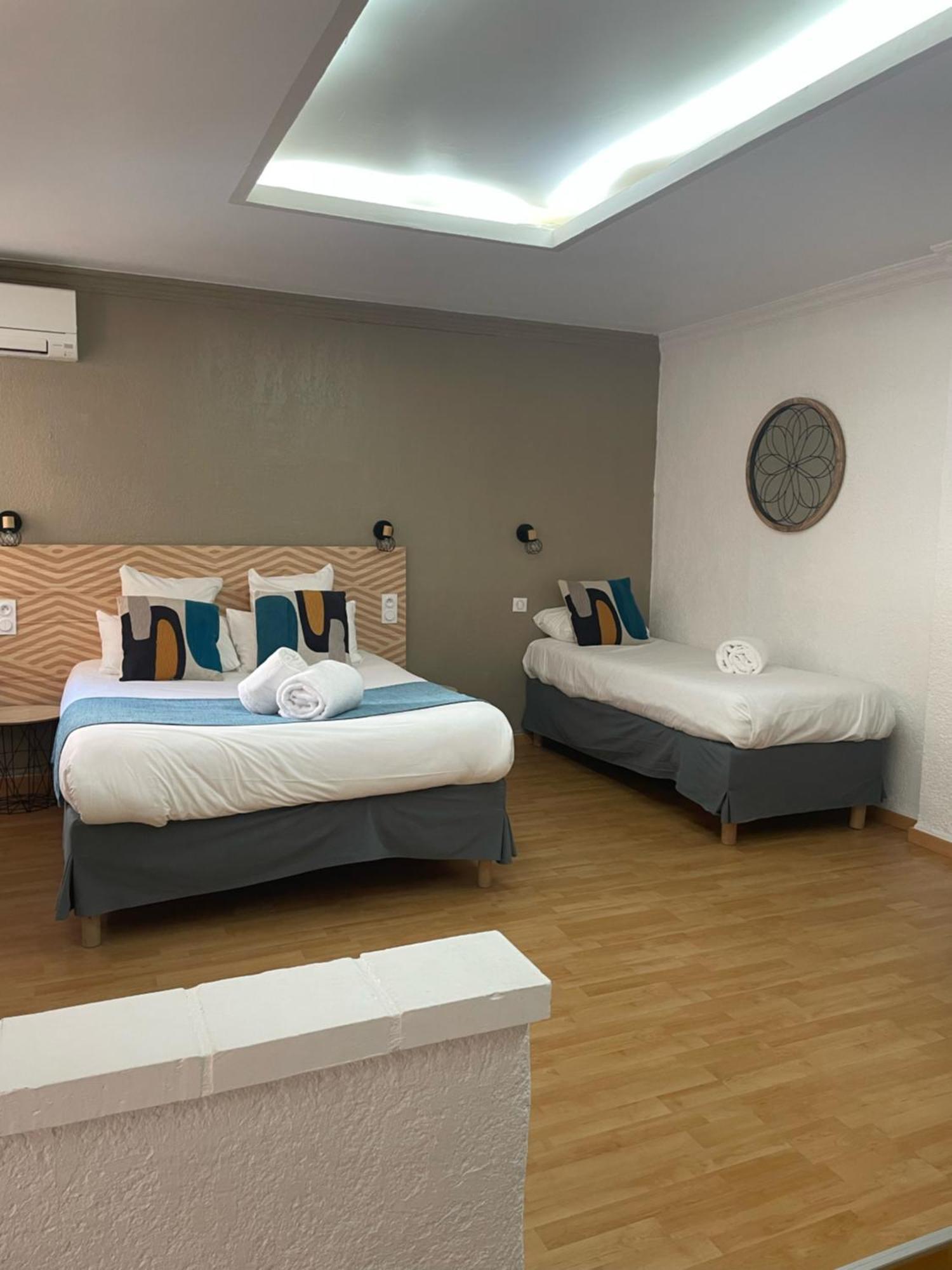 Hotel Saint Georges, Face A La Mer Canet-en-Roussillon Bagian luar foto