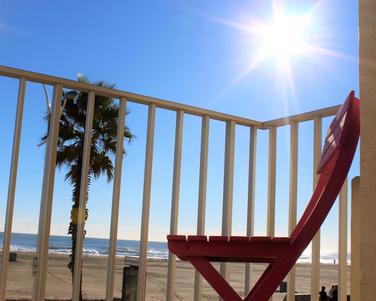 Hotel Saint Georges, Face A La Mer Canet-en-Roussillon Bagian luar foto